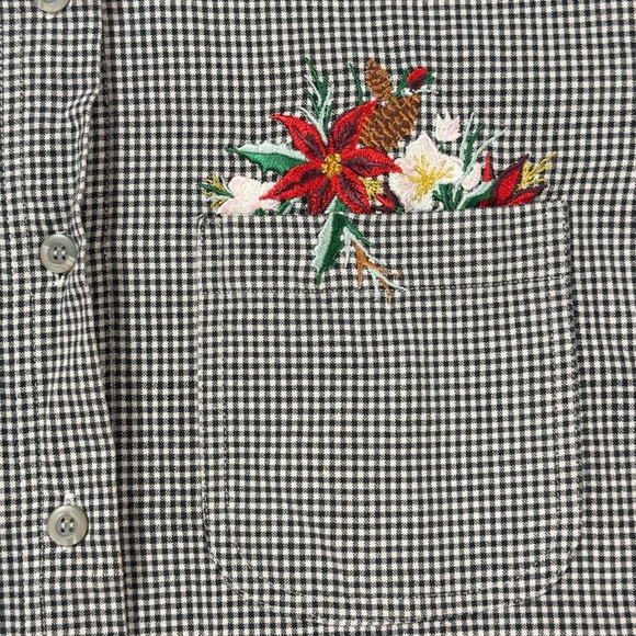 Vintage Cabin Creek Check Holiday Embroidered Floral Pinecones Button Up Top - Picture 5 of 9